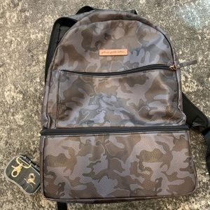 Petunia pickle bottom diaper bag Camo